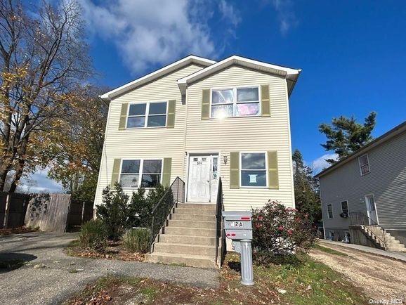 Image 1 of 16 for 52A W 11th Street #A in Long Island, Huntington Station, NY, 11746