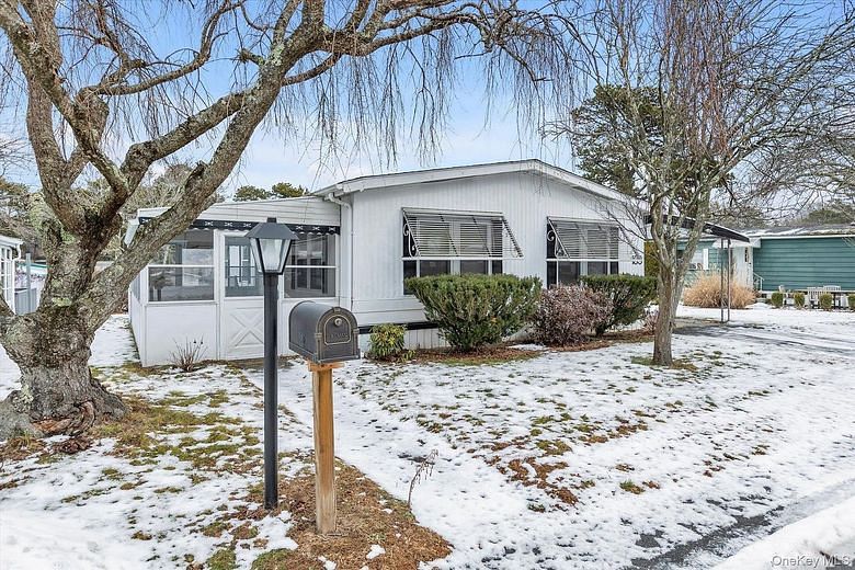 525-183 Riverleigh Avenue #183