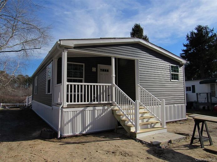 525 57 Riverleigh Avenue #57