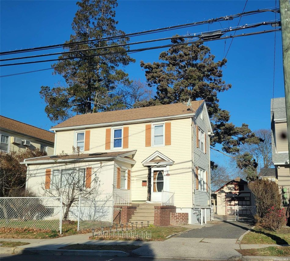 Image 1 of 1 for 525 Dubois Avenue in Long Island, Valley Stream, NY, 11581