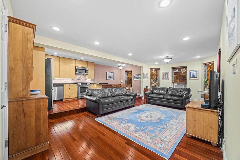 525 East 89th Street #1E