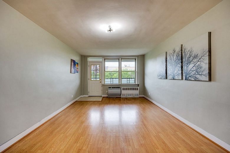 525 Ocean Parkway #4J