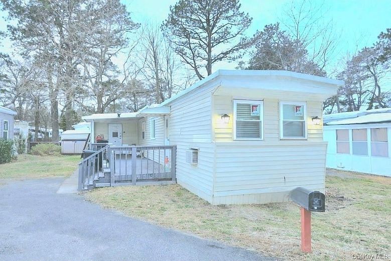 525 riverleigh Ave #C7