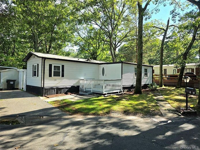 525 Riverleigh Avenue #111
