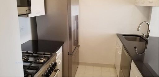 Image 1 of 7 for 2 South End Avenue #4W in Manhattan, NEW YORK, NY, 10280