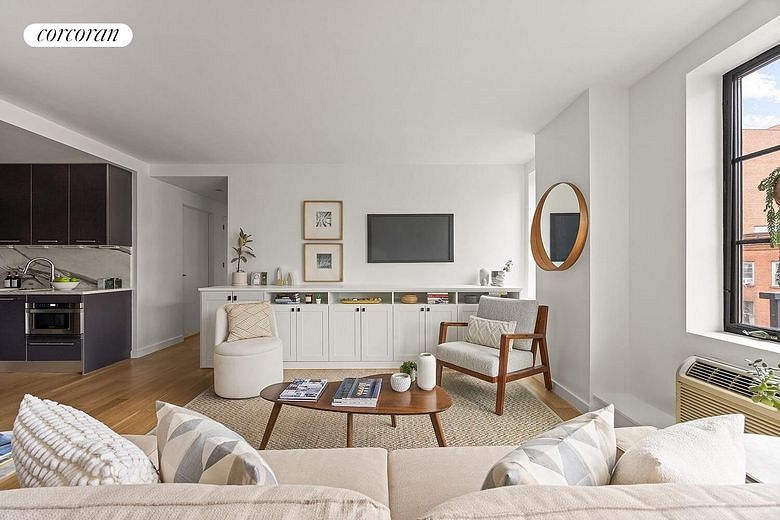 527 Court Street #3AA