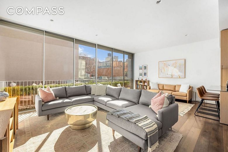 527 West 27th Street #4C