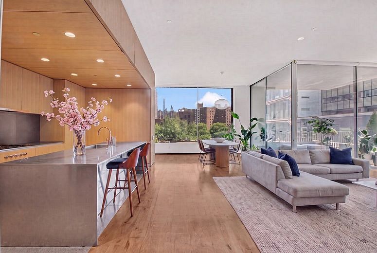 527 West 27th Street #5S
