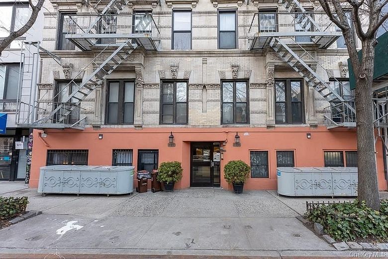 529 E. 12th Street #C5