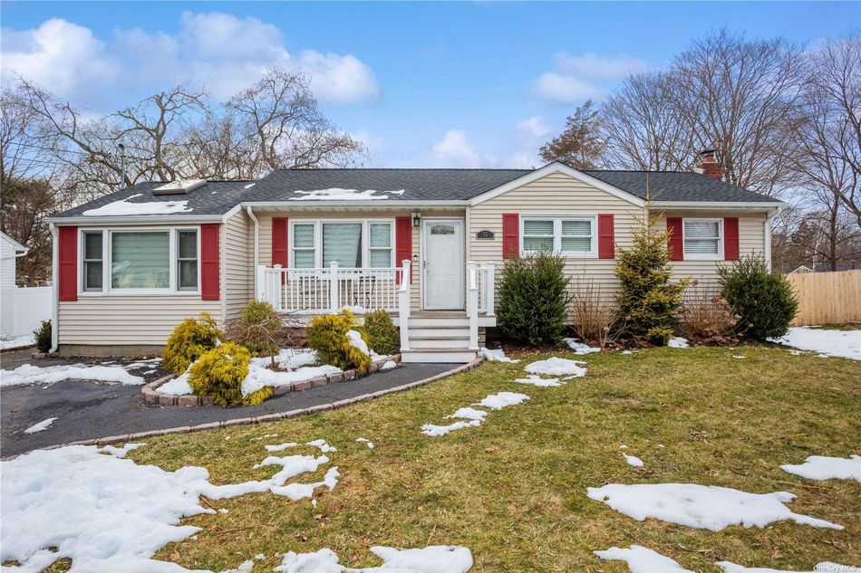 Image 1 of 24 for 53 Champlain Street in Long Island, Port Jefferson Stati, NY, 11776