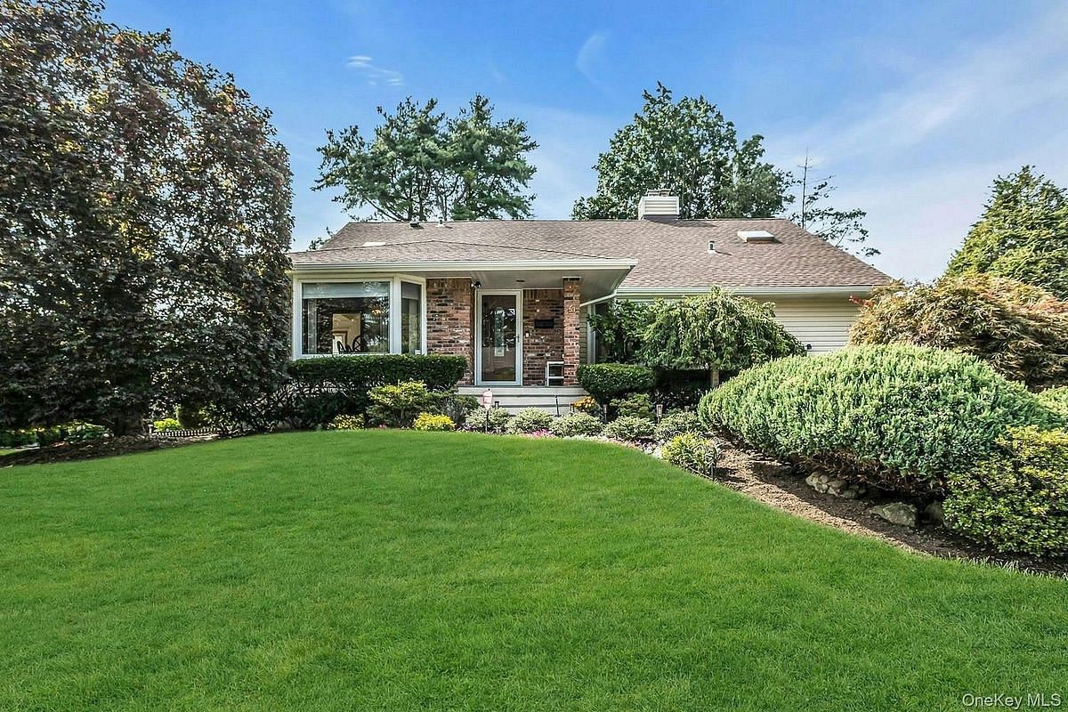 Image 1 of 39 for 53 Hightop Lane in Long Island, Oyster Bay, NY, 11753