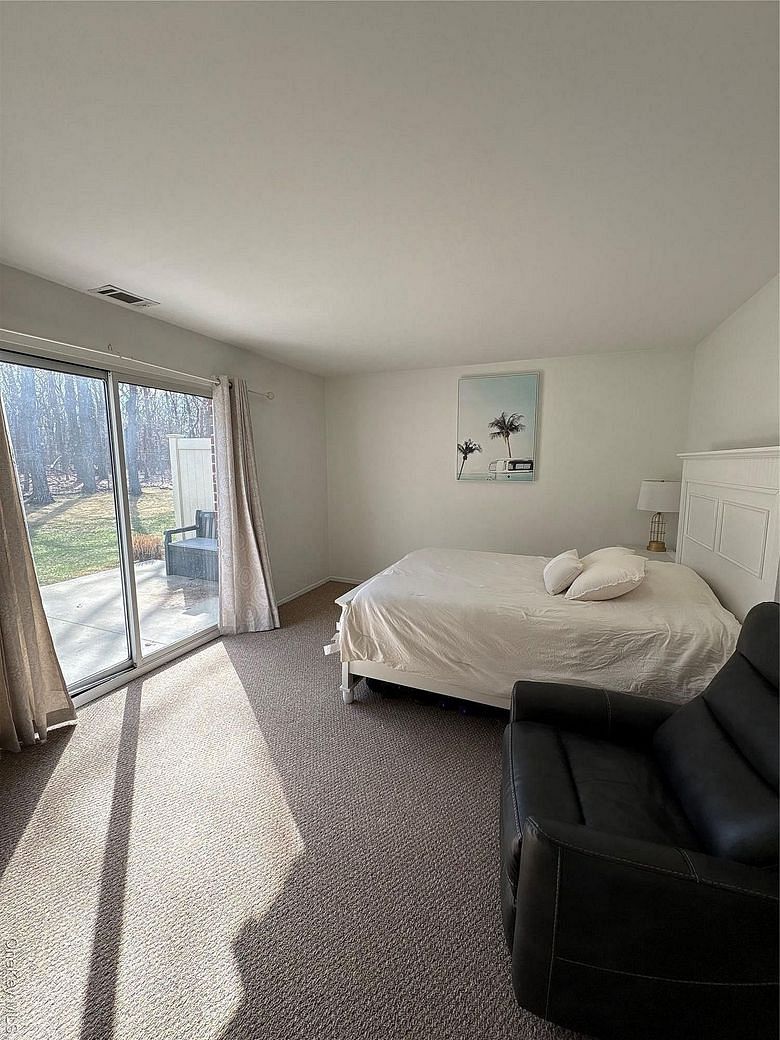 53 Rocky Point Yaphank Rd #28