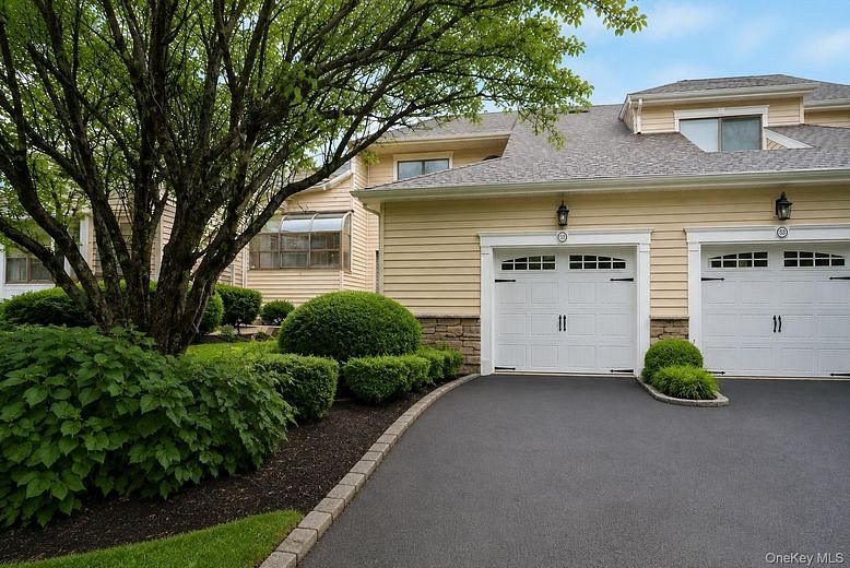 53 Villas Circle