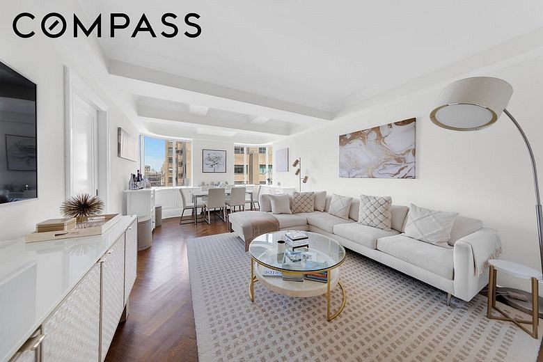 530 Park Avenue #19G