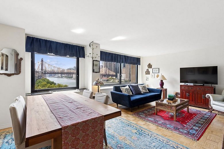 531 Main Street #1007