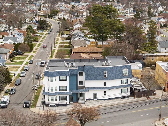 533 Greenwich Street