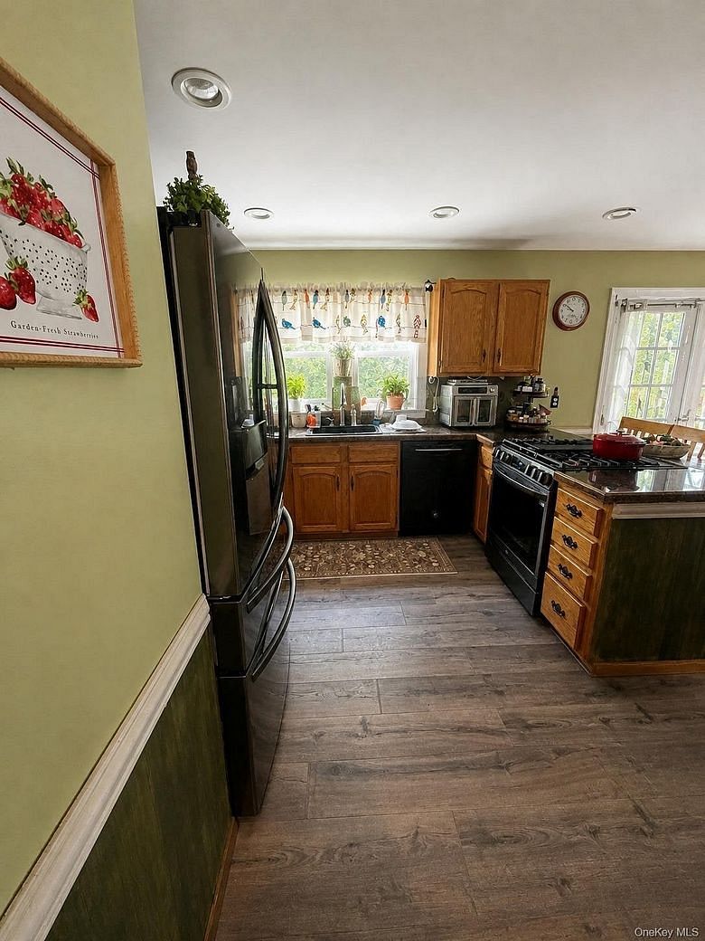 533 Montauk Highway