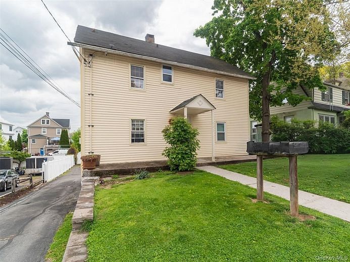 533 Willett Avenue