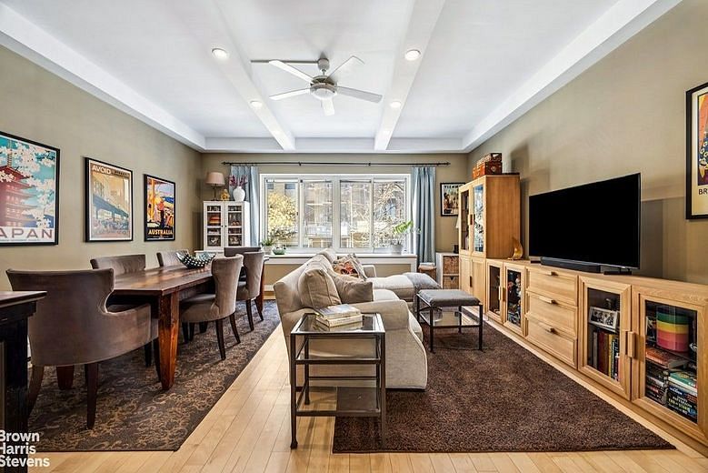 534 West 42nd Street #2