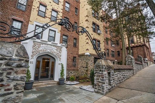 Image 1 of 21 for 61 W Grand Street #3E in Westchester, Mount Vernon, NY, 10552