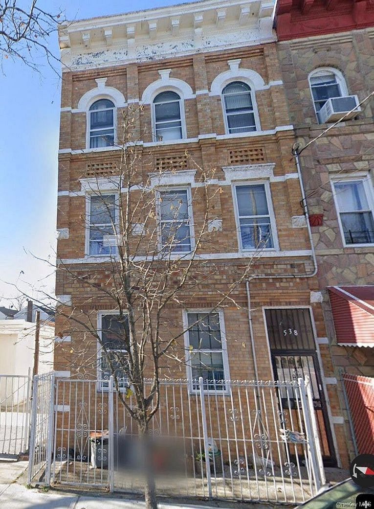 538 Hendrix Street