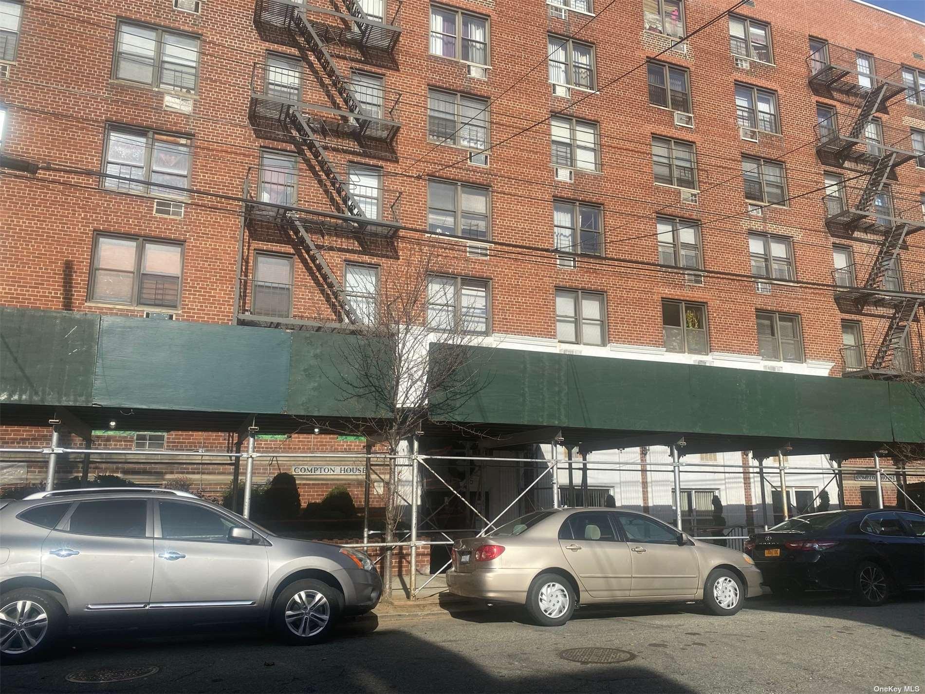 175-45 88 Ave #2T in Queens, Jamaica, NY 11432