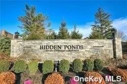 196 Pond View Lane #196 in Long Island, Smithtown, NY 11787