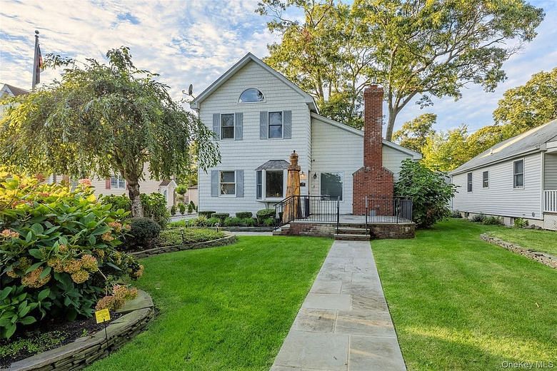 54 Breezy Point Road