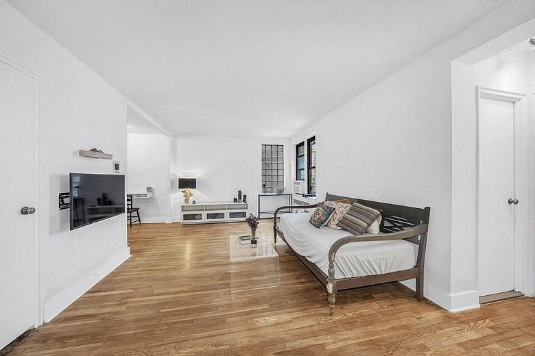 54 East 8th Street #3L