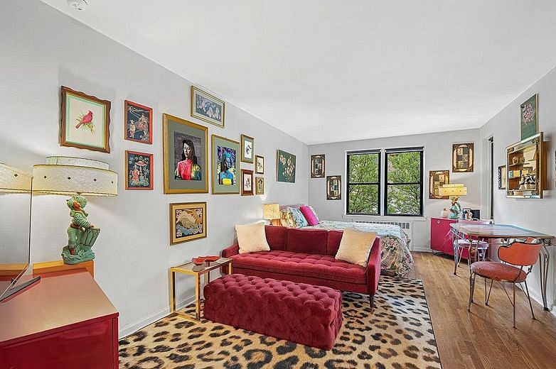 54 East 8th Street #4D