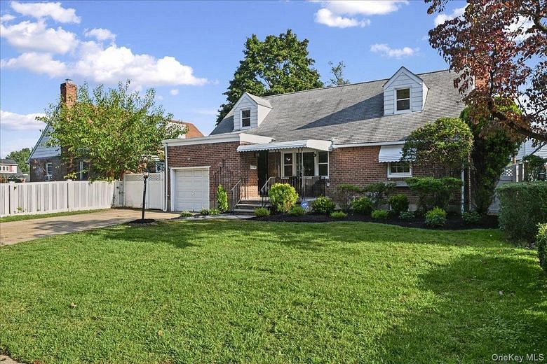 54 Greenway Boulevard