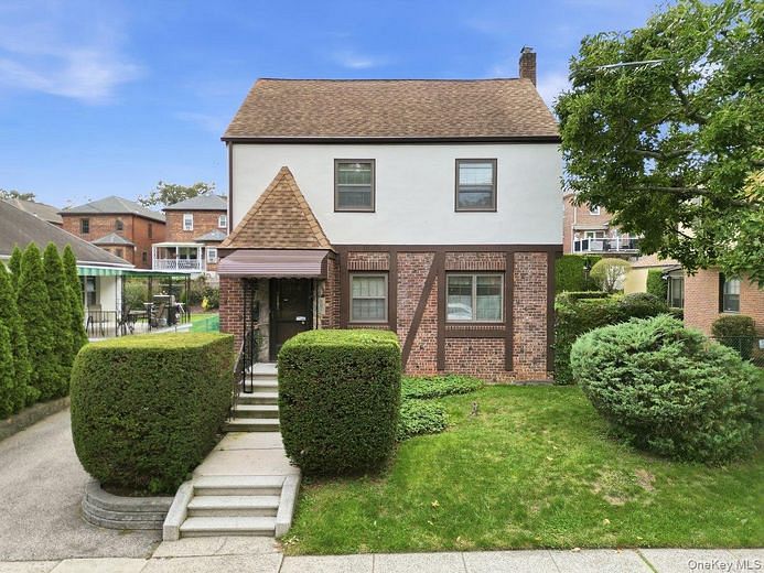54 Kimball Terrace