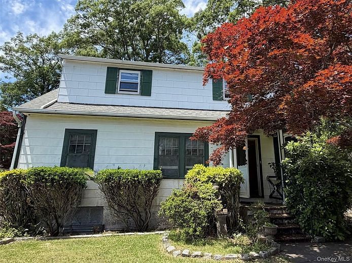 54 Robin Rd