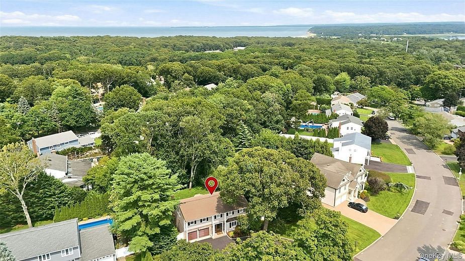 54 Twin Oaks Drive