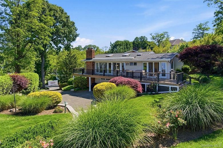 54 Westview Road