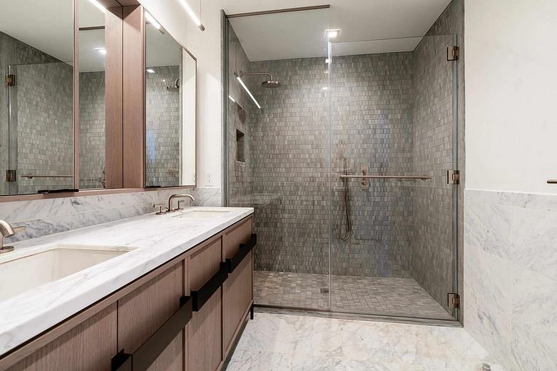 540 Sixth Avenue #7A