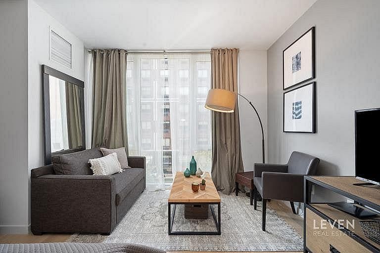 540 West 49th Street #505S