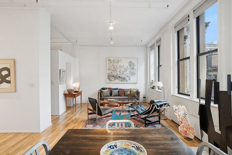 542 Broadway #5F
