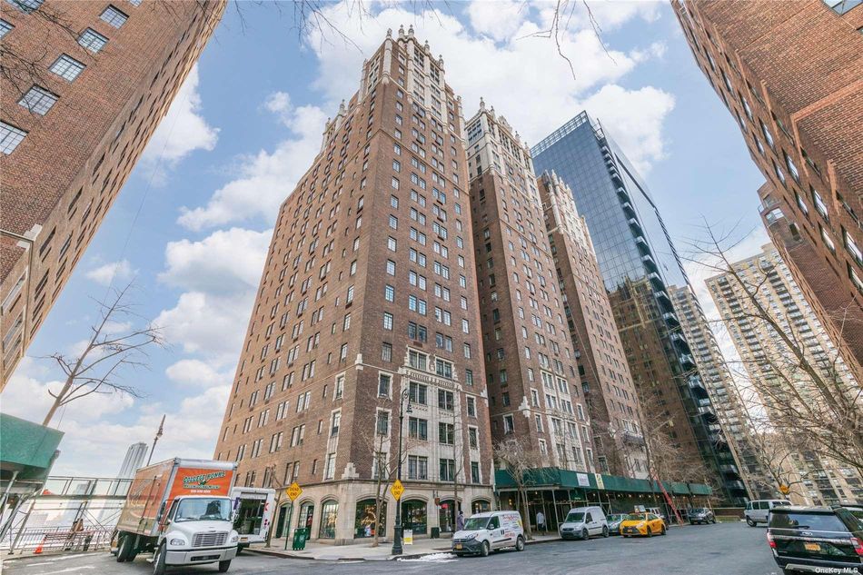 Image 1 of 5 for 5 Tudor City Place #907 in Manhattan, New York, NY, 10007