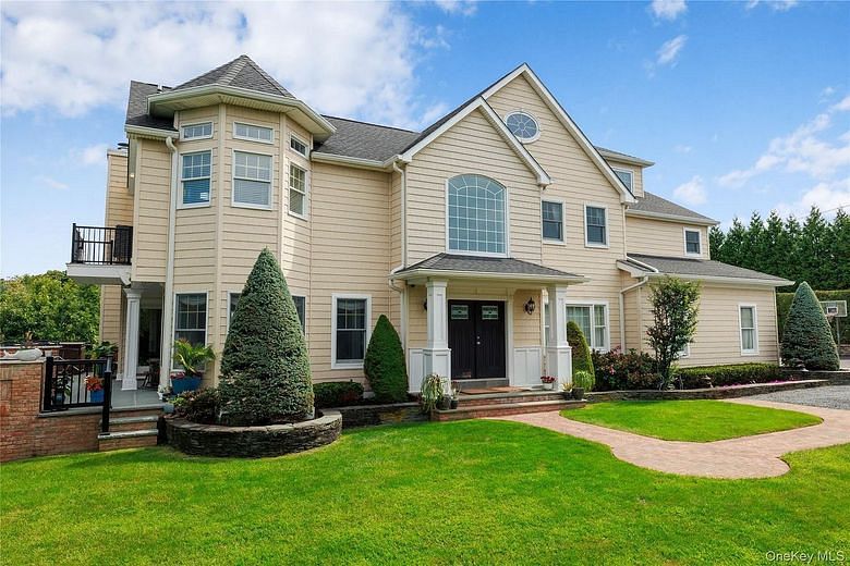 547 Shore Drive
