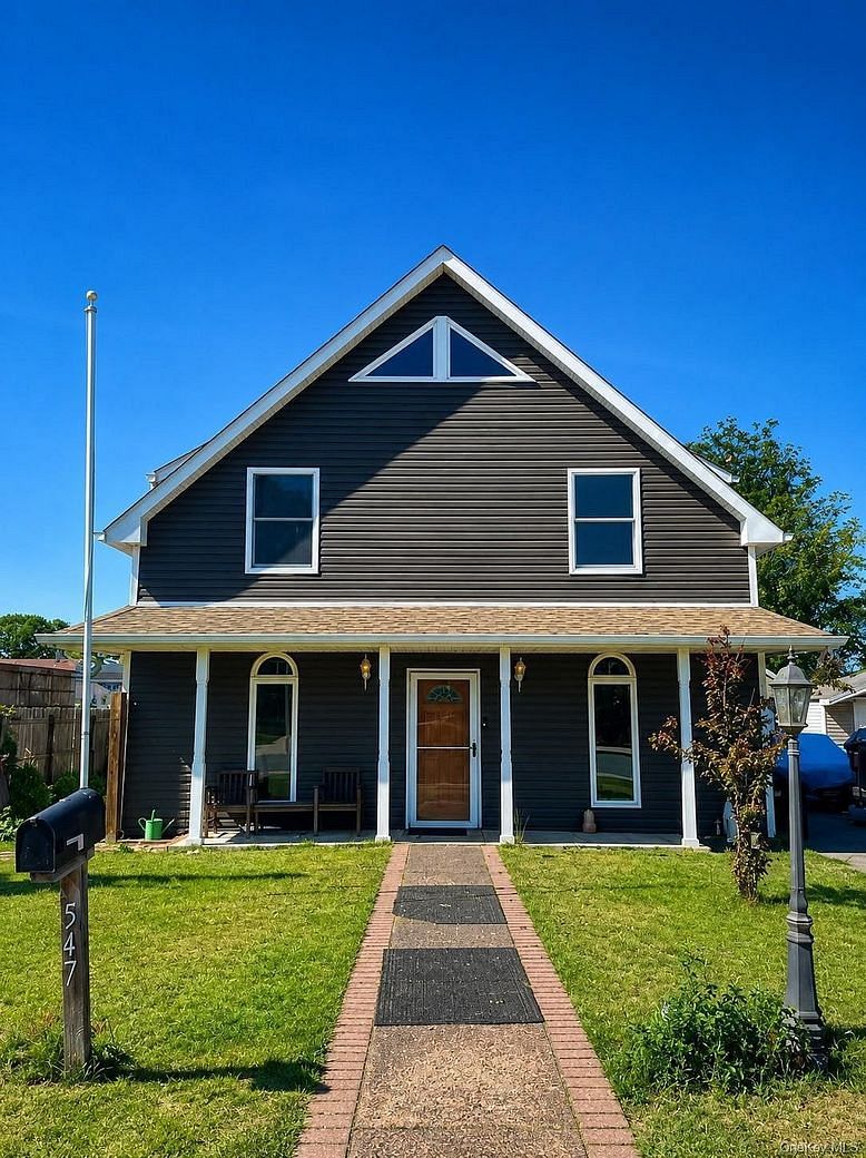 547 Sunnybrook Drive