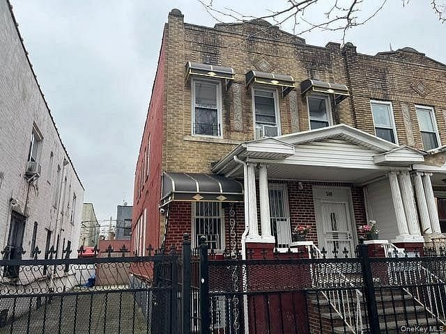 548 Sheffield Avenue