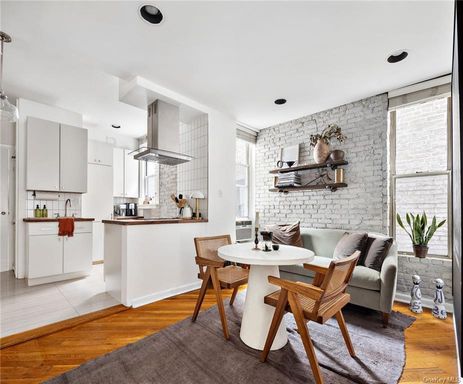 Image 1 of 7 for 84 Charles Street #16 in Manhattan, New York, NY, 10014