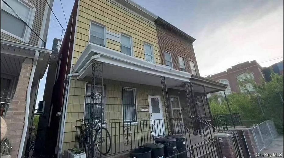 55-14 Van Cleef Street