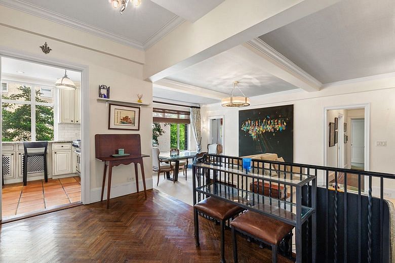 55 Central Park West #5C