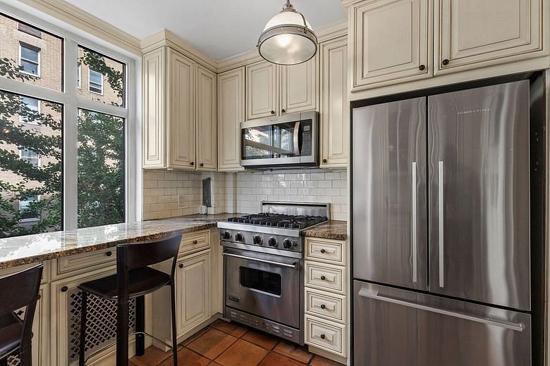 55 Central Park West #5C