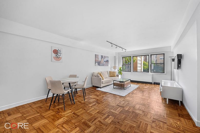 55 East 9th Street #4H