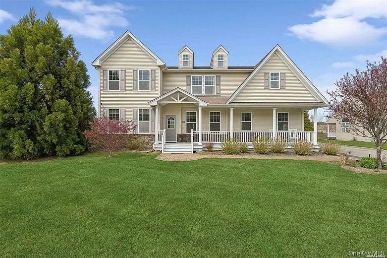 55 Hamptons Court Drive #55