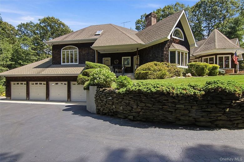 55 Meadow Glen Road