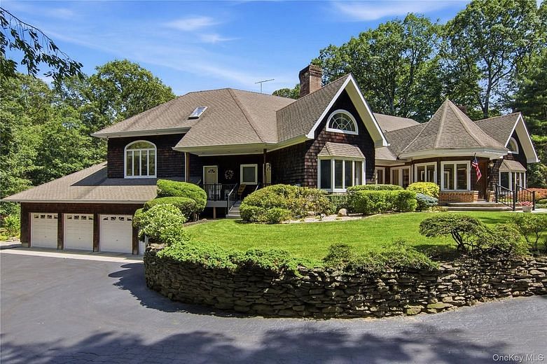 55 Meadow Glen Road